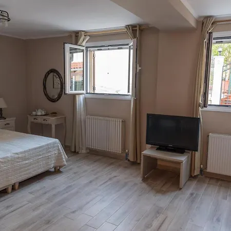 Apartament V. P. Place. Argostolion